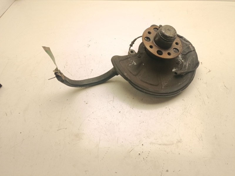 Recambio de mangueta delantera izquierda para mercedes-benz clase cls (w219) 3.0 cdi cat referencia OEM IAM 2115452440  