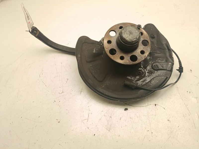 Recambio de mangueta delantera izquierda para mercedes-benz clase cls (w219) 3.0 cdi cat referencia OEM IAM 2115452440  