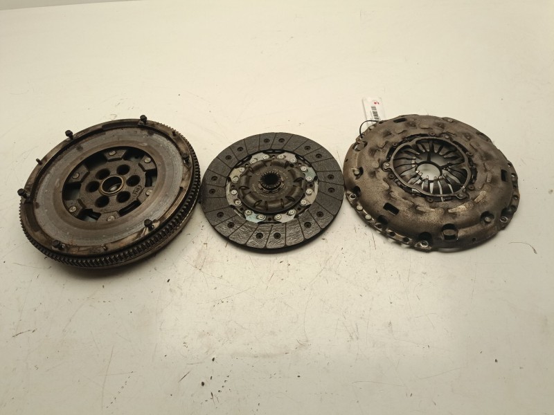 Recambio de kit embrague para seat leon (5f1) 2.0 tdi referencia OEM IAM   