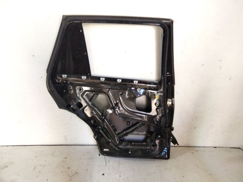 Recambio de puerta trasera izquierda para bmw x5 (e70) xdrive 30 d referencia OEM IAM   