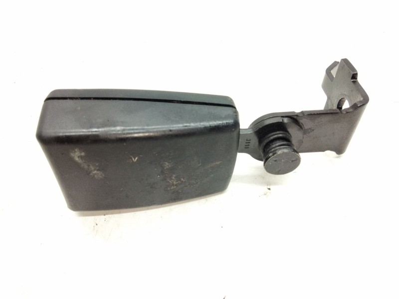 Recambio de enganche cinturon trasero izquierdo para bmw x5 (e70) xdrive 30 d referencia OEM IAM 7171197  