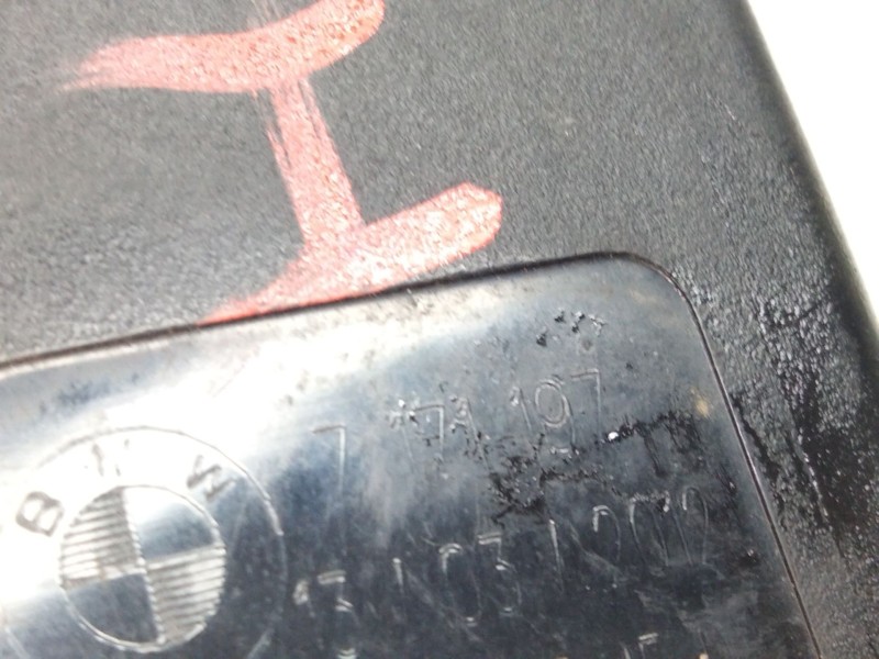 Recambio de enganche cinturon trasero izquierdo para bmw x5 (e70) xdrive 30 d referencia OEM IAM 7171197  