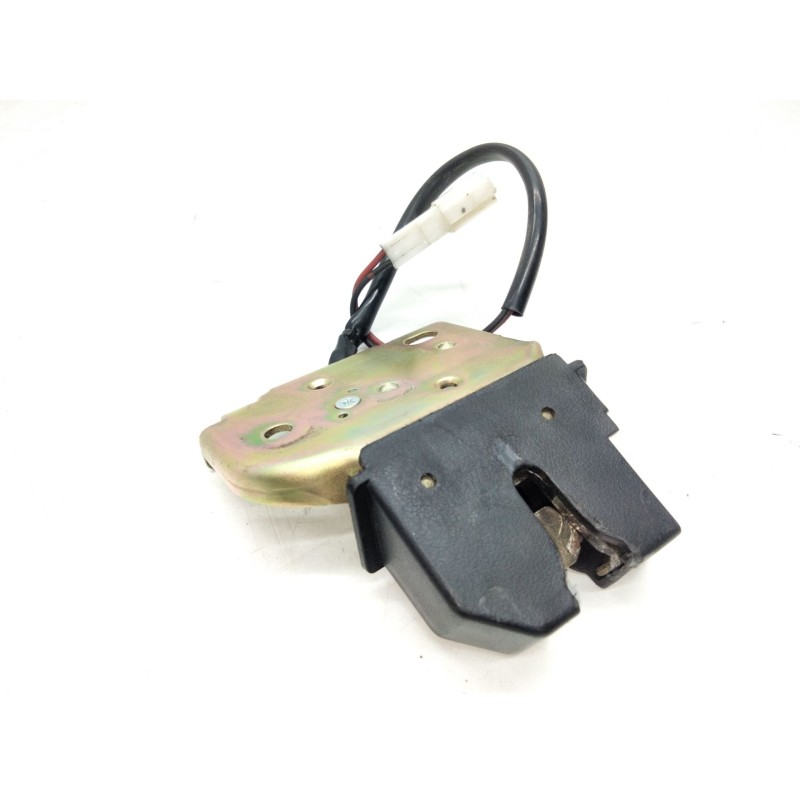 Recambio de cerradura maletero / porton para mazda 626 v (gf) 2.0 td (gffp) referencia OEM IAM   