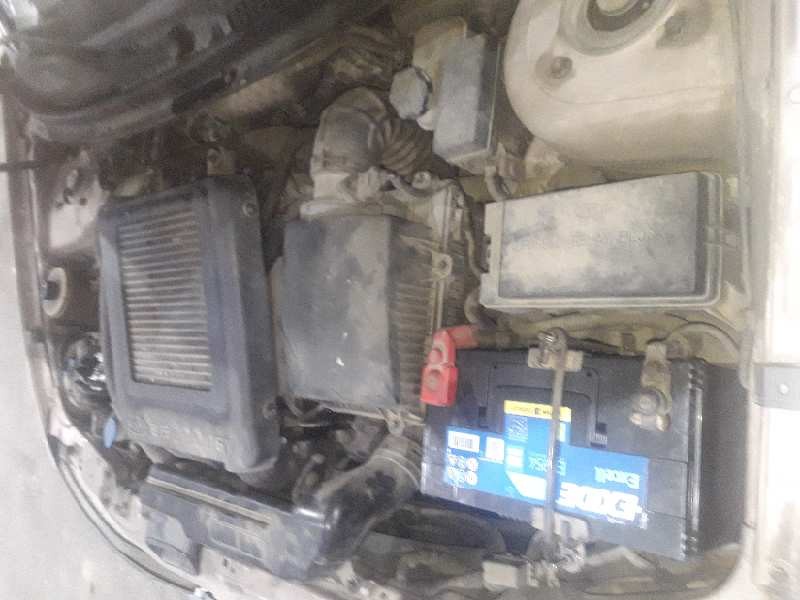 kia carnival ii del año 2003