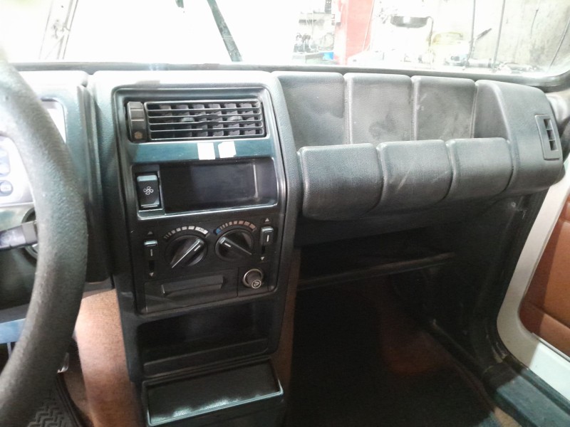 renault 5 (122_) del año 1984