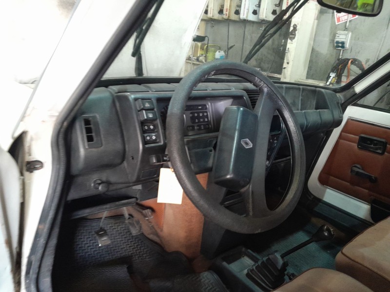 renault 5 (122_) del año 1984