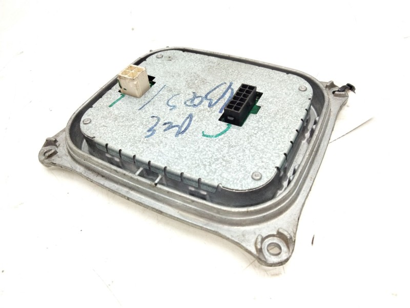 Recambio de centralita faros xenon para bmw x5 (e70) xdrive 30 d referencia OEM IAM 7263052  