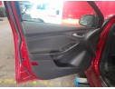 FORD FOCUS III SEDÁN