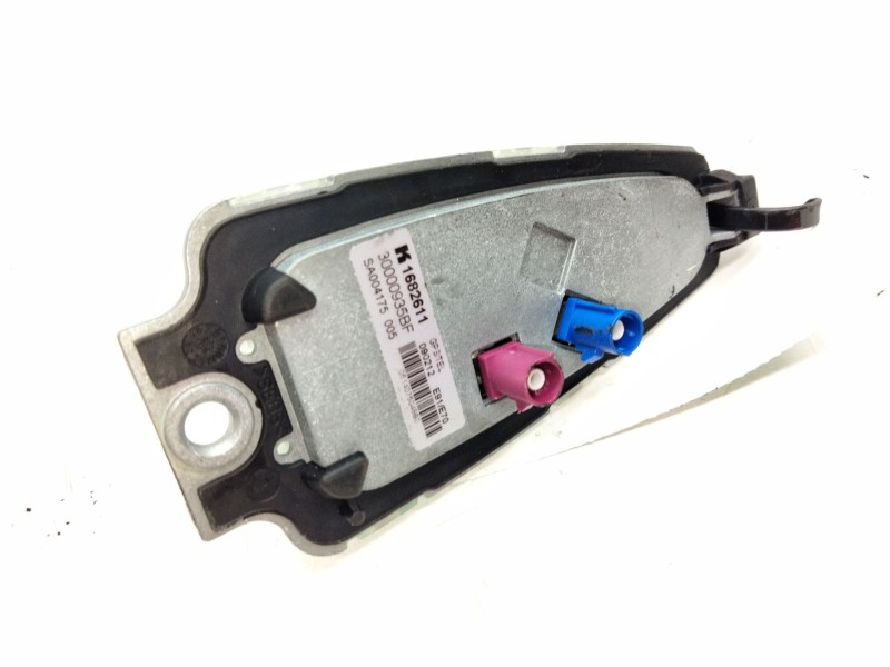Recambio de antena para bmw x5 (e70) xdrive 30 d referencia OEM IAM 1682611  