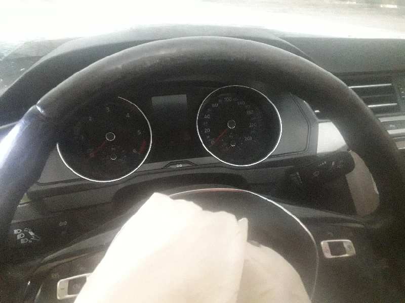 volkswagen passat lim. (3g2) del año 2015