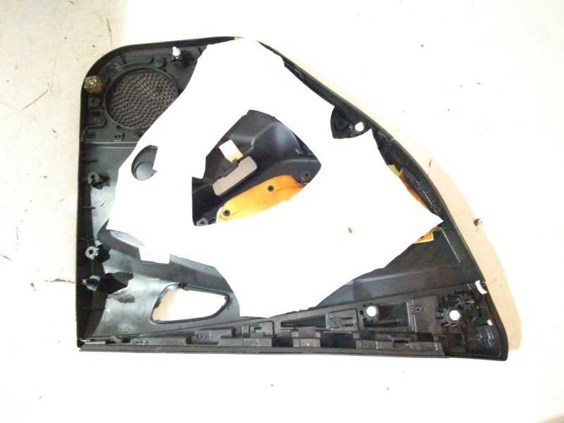 Recambio de guarnecido puerta trasera derecha para ford focus iii sedán 1.0 ecoboost referencia OEM IAM F1EBA27406  