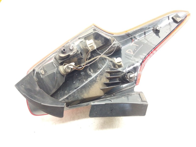 Recambio de piloto trasero derecho para ford focus iii sedán 1.0 ecoboost referencia OEM IAM F1EB13434CF  