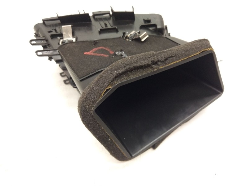 Recambio de aireador derecho para ford focus iii sedán 1.0 ecoboost referencia OEM IAM F1EBA018B09AE  