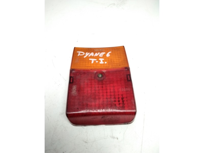 Recambio de piloto trasero izquierdo para citroën dyane 6 referencia OEM IAM 08850  