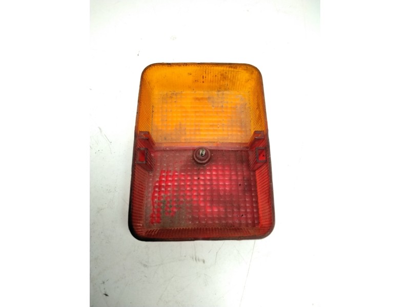 Recambio de piloto trasero izquierdo para citroën dyane 6 referencia OEM IAM 08850  