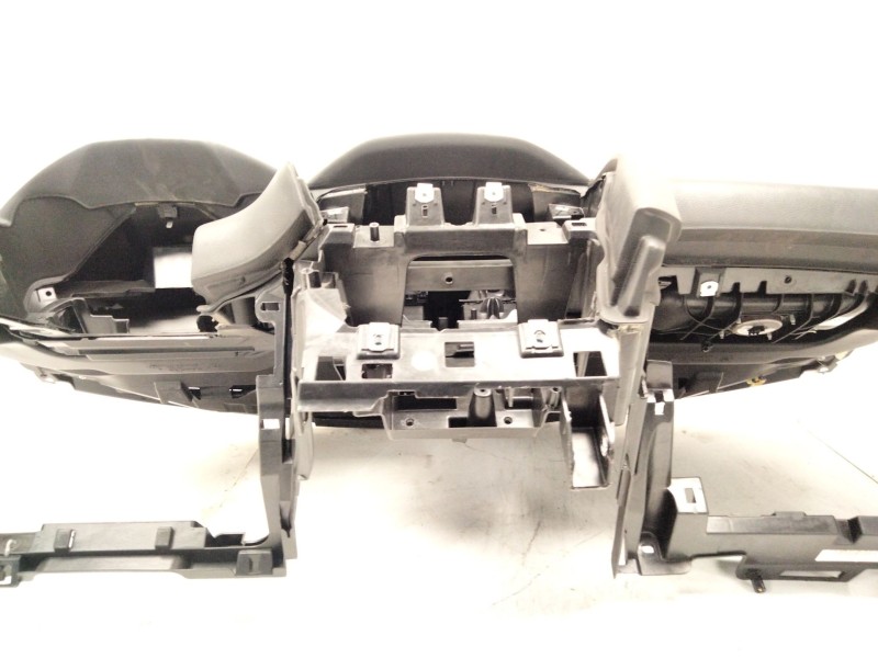 Recambio de kit airbag para ford focus iii sedán 1.0 ecoboost referencia OEM IAM   