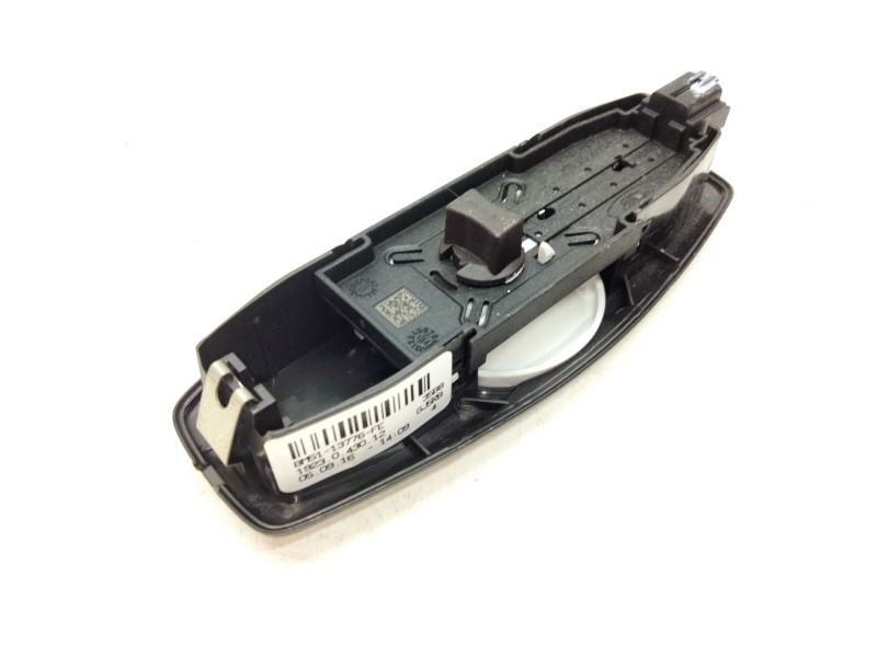 Recambio de luz interior para ford focus iii sedán 1.0 ecoboost referencia OEM IAM BM5113776FE  