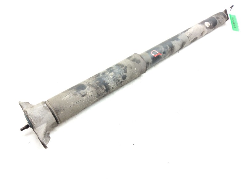 Recambio de amortiguador trasero derecho para ford focus iii sedán 1.0 ecoboost referencia OEM IAM   