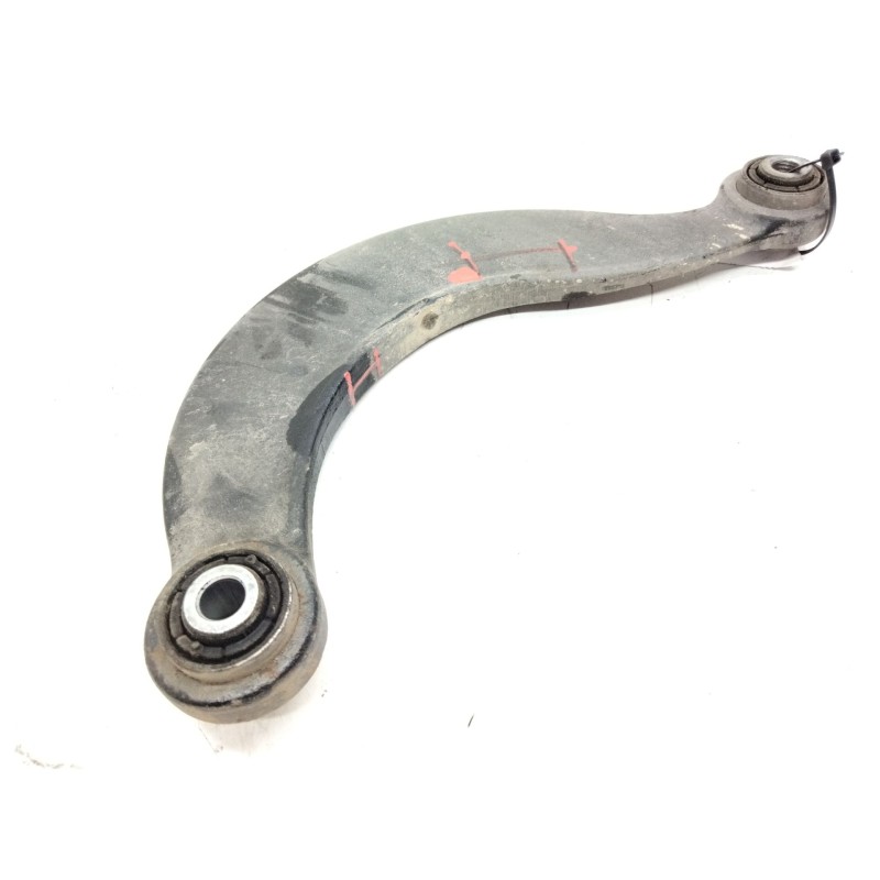 Recambio de brazo suspension inferior trasero izquierdo para ford focus iii sedán 1.0 ecoboost referencia OEM IAM AV615500AC  