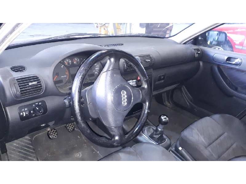 audi a3 (8l) del año 2000