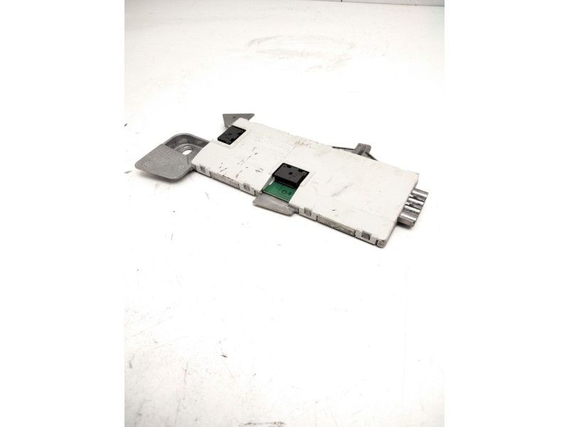 Recambio de amplificador antena para mercedes-benz clase e (w211) e 500 4-matic (211.090) referencia OEM IAM 921866001  