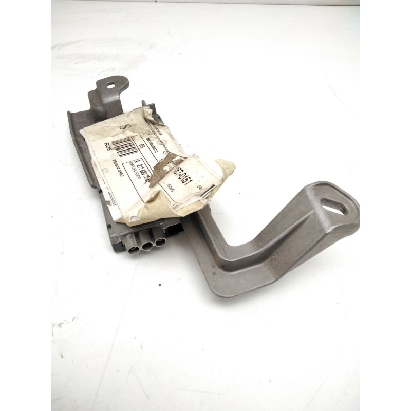 Recambio de amplificador antena para mercedes-benz clase e (w211) e 200 kompressor (211.041) referencia OEM IAM A2118207689  
