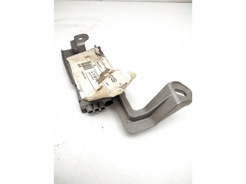 Recambio de amplificador antena para mercedes-benz clase e (w211) e 200 kompressor (211.041) referencia OEM IAM A2118207689  