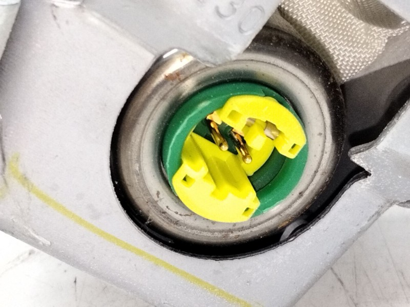 Recambio de airbaig delantero izquierdo de pies para toyota auris referencia OEM IAM 0589P1000297  