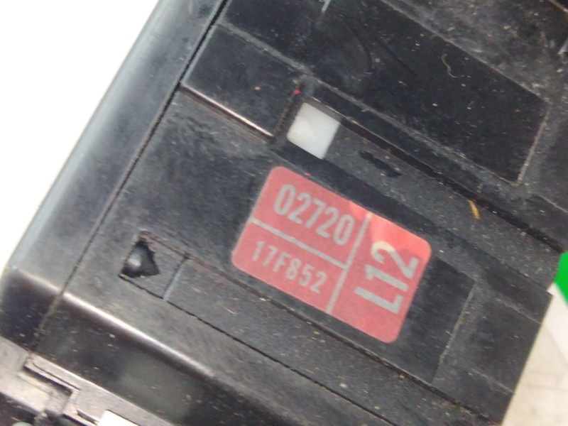 Recambio de mando intermitentes para toyota auris referencia OEM IAM 0272017F852  