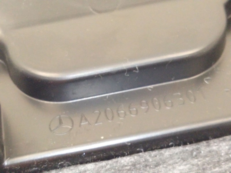 Recambio de moldura trasera para mercedes-benz clase c all-terrain (s206) c 220 d 4-matic (206.214) referencia OEM IAM A20669063