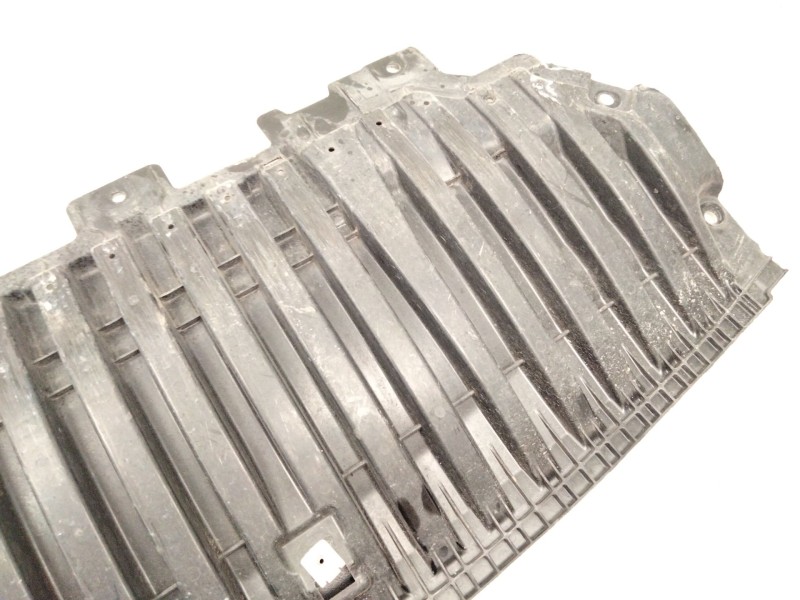 Recambio de cubrecarter para mercedes-benz clase c all-terrain (s206) c 220 d 4-matic (206.214) referencia OEM IAM A2065200200  