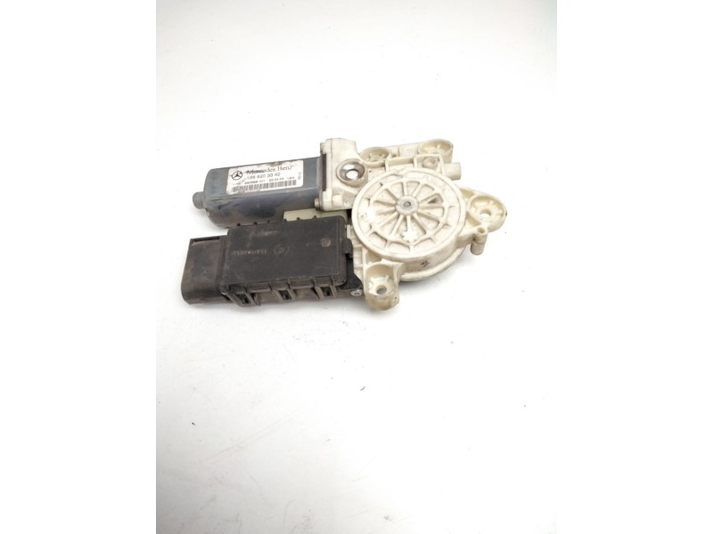 Recambio de motor elevalunas trasero izquierdo para mercedes-benz clase a (w168) a 170 cdi (168.008) referencia OEM IAM 16882033