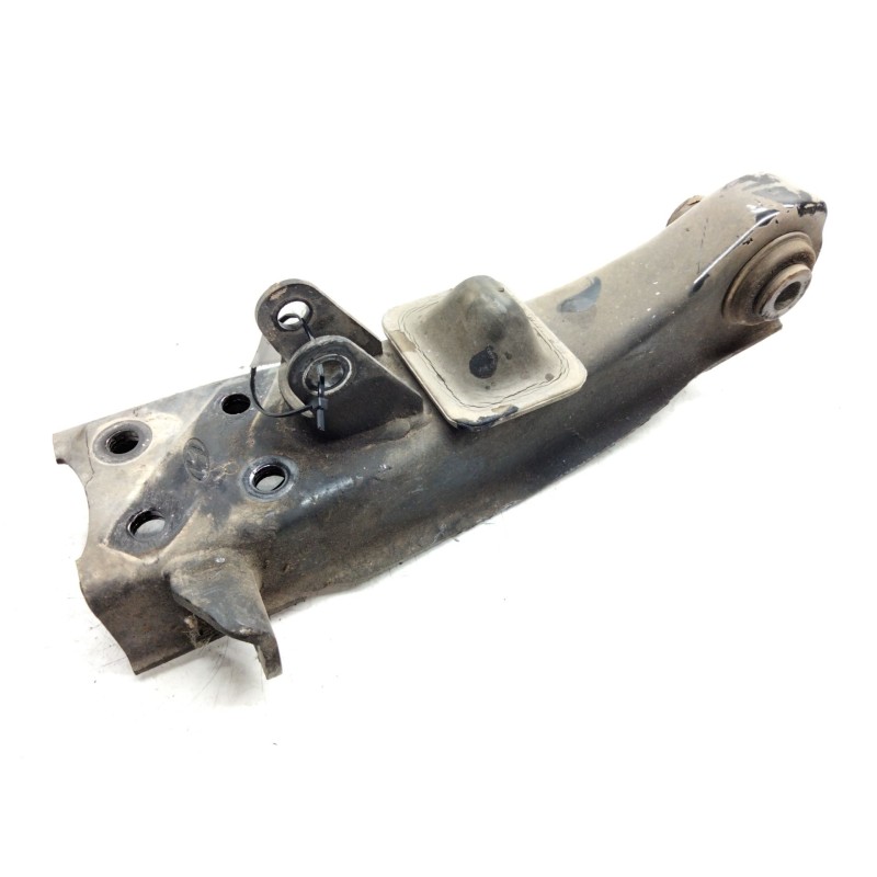 Recambio de brazo suspension inferior delantero derecho para hyundai h-1 / starex autobús (a1) 2.5 tci referencia OEM IAM   