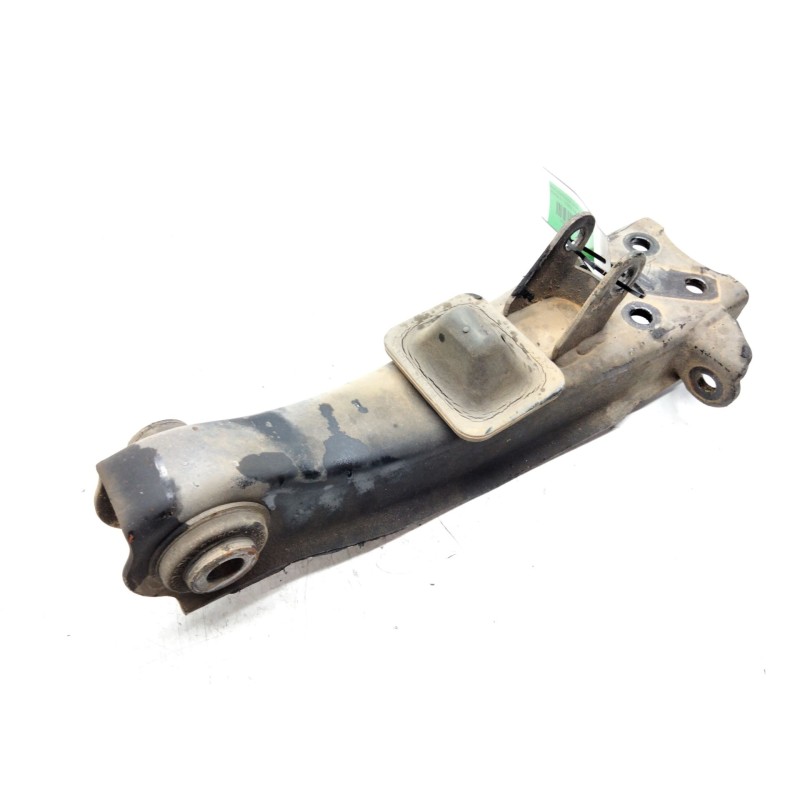 Recambio de brazo suspension inferior delantero izquierdo para hyundai h-1 / starex autobús (a1) 2.5 tci referencia OEM IAM   