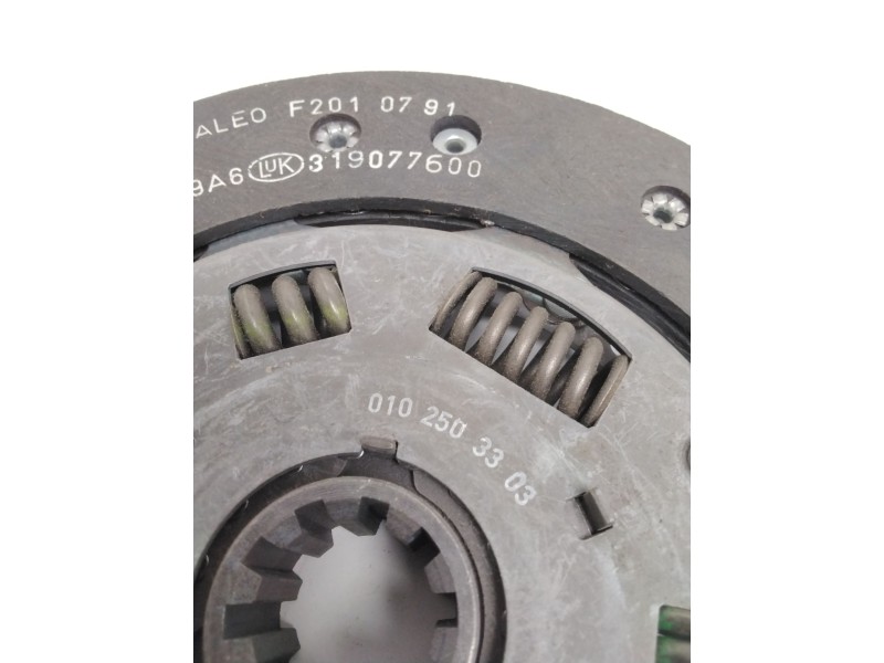 Recambio de disco embrague para mercedes-benz clase e (w114/w115) berlina referencia OEM IAM 0102503303 F2010791 VALEO