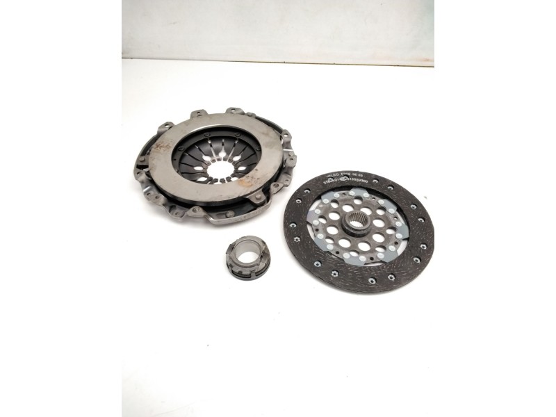 Recambio de kit embrague para mercedes-benz vito autobús (w638) 114 2.3 (638.134, 638.194) referencia OEM IAM 019250610180  NUEV