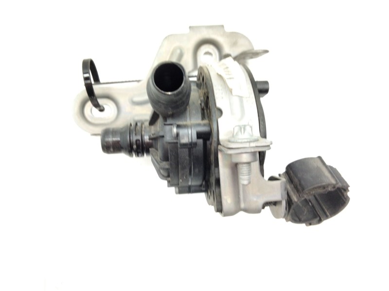 Recambio de bomba agua electrica para mercedes-benz clase c all-terrain (s206) c 220 d 4-matic (206.214) referencia OEM IAM A000