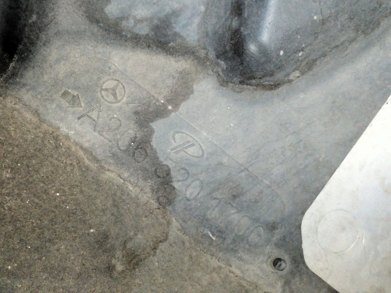 Recambio de cubrecarter para mercedes-benz clase c all-terrain (s206) c 220 d 4-matic (206.214) referencia OEM IAM A2065201700  