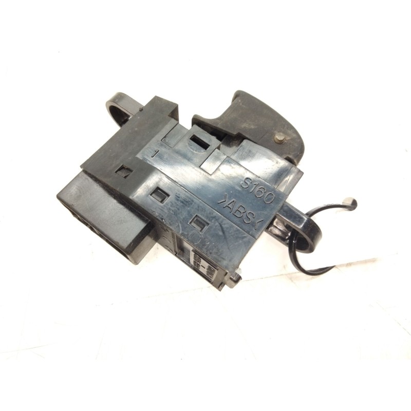 Recambio de mando elevalunas delantero derecho para hyundai h-1 / starex autobús (a1) 2.5 tci referencia OEM IAM 935804A000  