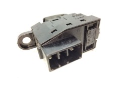 Recambio de mando elevalunas delantero derecho para hyundai h-1 / starex autobús (a1) 2.5 tci referencia OEM IAM 935804A000   2
