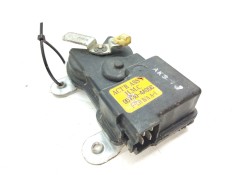 Recambio de motor cierre centralizado delantero izquierdo para hyundai h-1 / starex autobús (a1) 2.5 tci referencia OEM IAM 9573 2