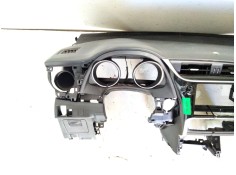 Recambio de salpicadero para toyota auris referencia OEM IAM    2