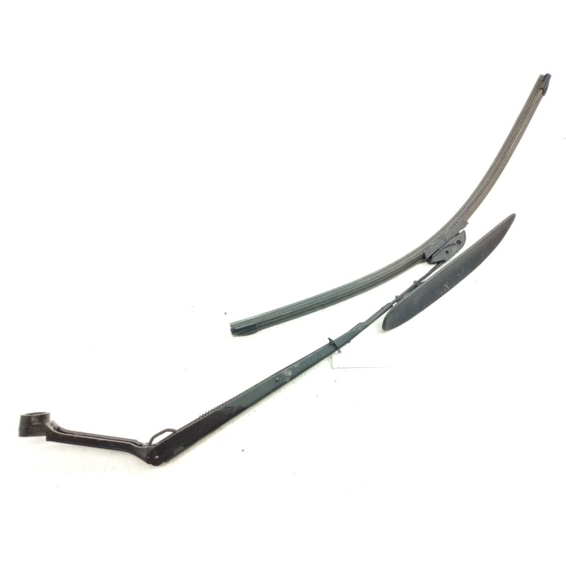 Recambio de brazo limpia delantero derecho para hyundai h-1 / starex autobús (a1) 2.5 tci referencia OEM IAM   