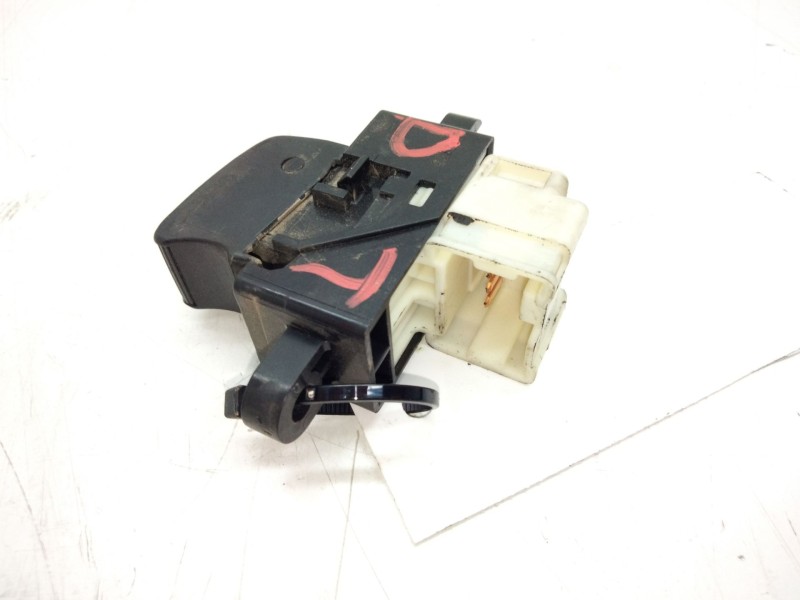 Recambio de mando elevalunas trasero derecho para nissan almera tino (v10) 2.2 dci referencia OEM IAM   