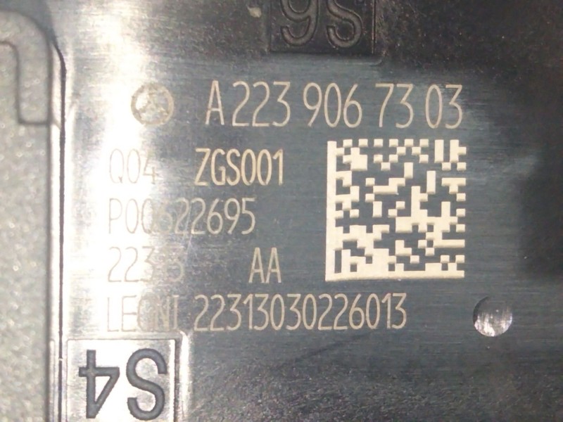 Recambio de caja reles para mercedes-benz clase c all-terrain (s206) c 220 d 4-matic (206.214) referencia OEM IAM A2239067303  