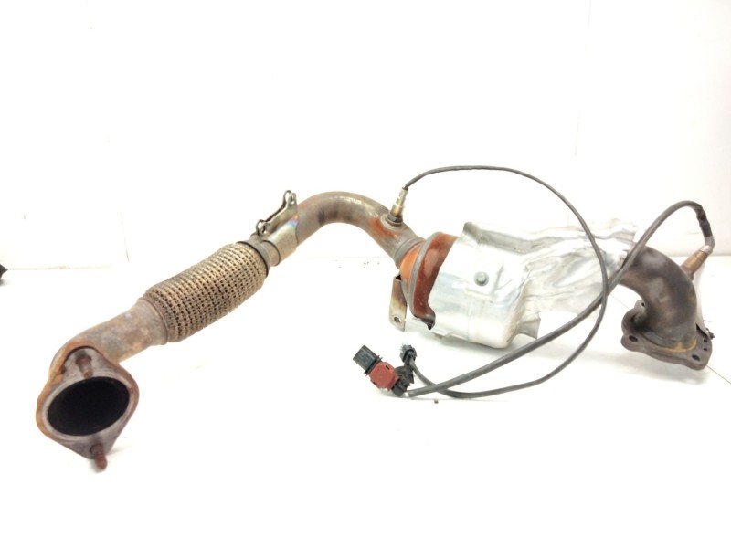 Recambio de catalizador para ford focus iii sedán 1.0 ecoboost referencia OEM IAM E1F15E211SA  