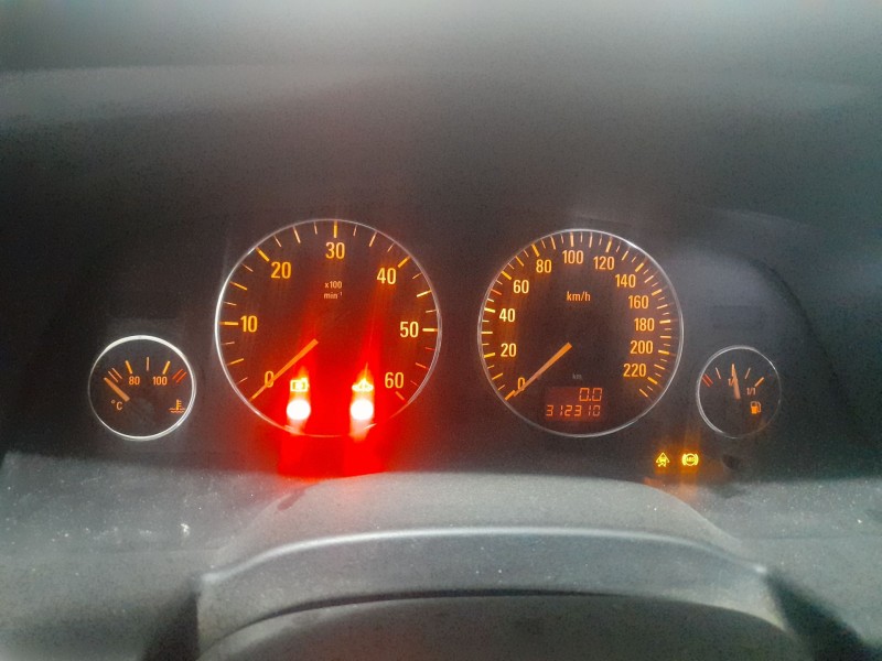 opel zafira a monospace (t98) del año 2004