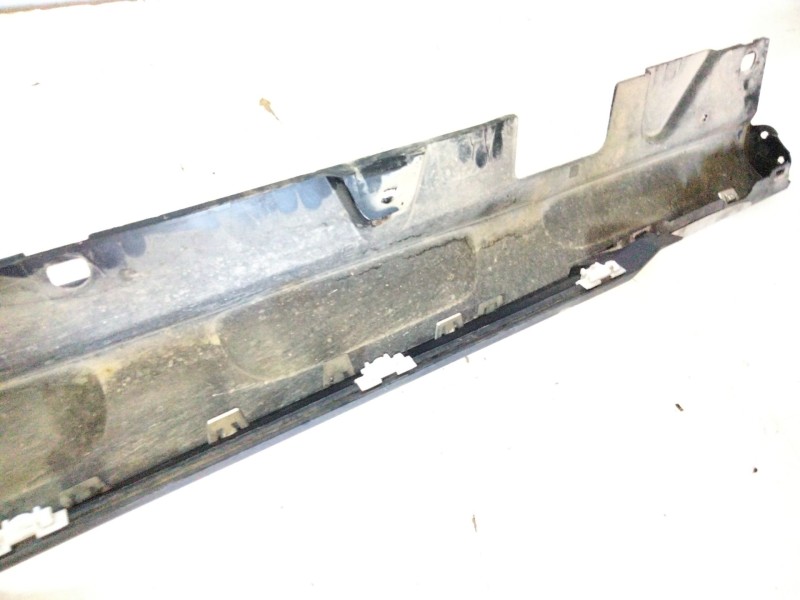 Recambio de talonera derecha para mercedes-benz clase c all-terrain (s206) c 220 d 4-matic (206.214) referencia OEM IAM 08020018