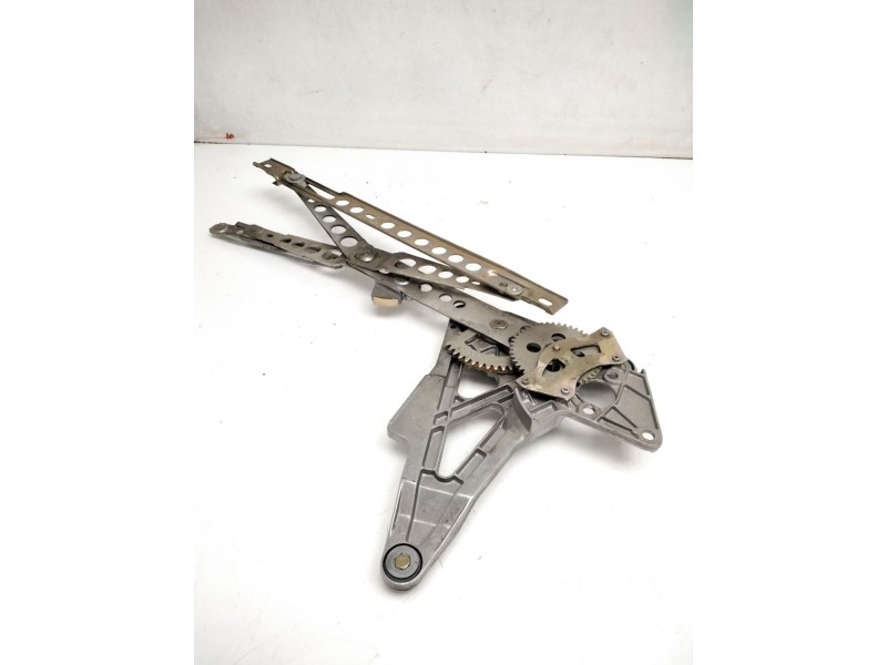 Recambio de elevalunas delantero izquierdo para mercedes-benz 123 sedán (w123) 250 (123.026) referencia OEM IAM A1237202746 NUEV