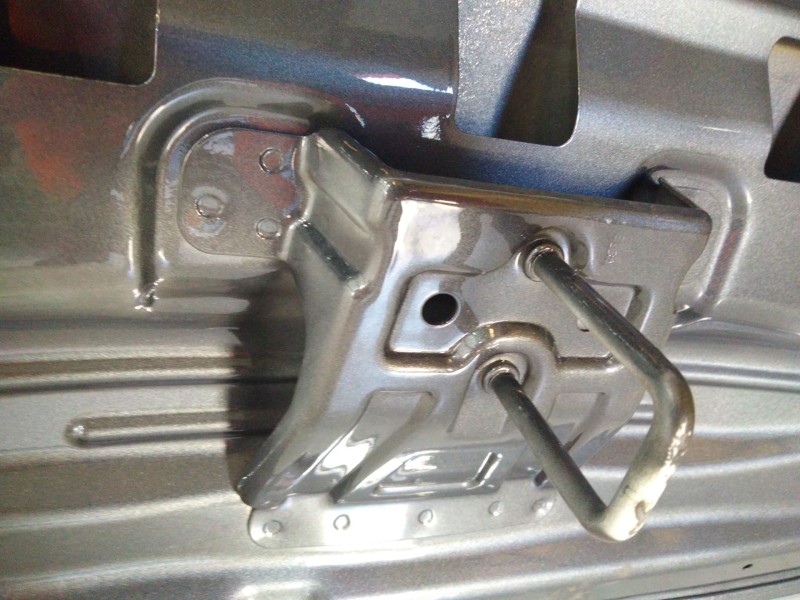 Recambio de capot para hyundai i20 classic referencia OEM IAM   